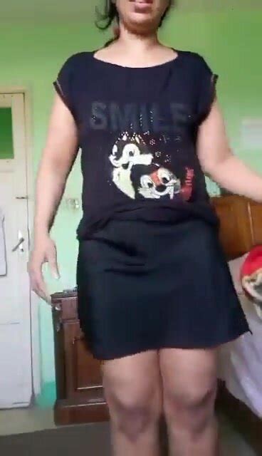 Desi Aunty Pussy Show ThisVid