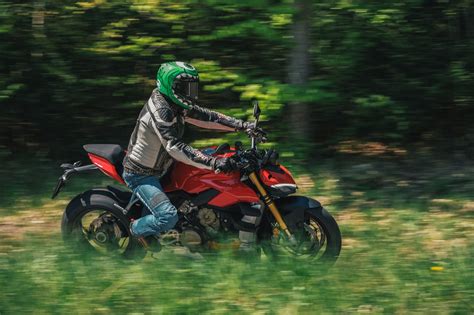 Hyper Naked Bike Vergleich 2021 Ducati Streetfighter V4 S