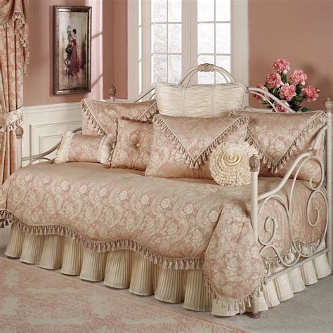 Shabby Chic Daybed Bedding