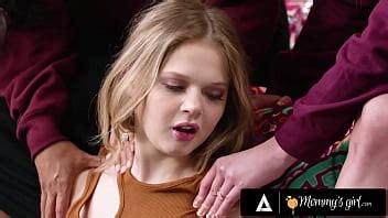 Proud MILFs Bang Hot Blonde In Dorm Room XNXX