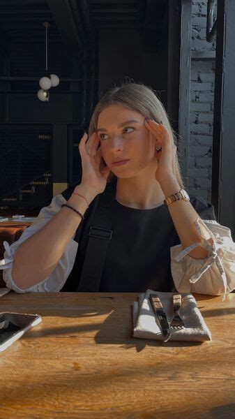 Знакомства Смоленск, Констанция, 21 - объявление девушки с фото