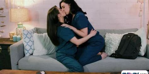 Two Blonde Stepsisses Are Kissing And Lick Each Others Pussy Riley Anne Tnaflix