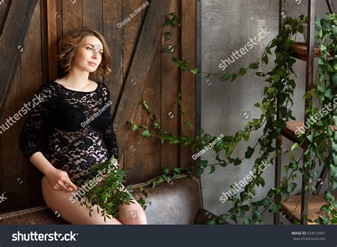 Sexy Pregnant Woman Black Lingerie Sit Stock Photo 633610961 Shutterstock