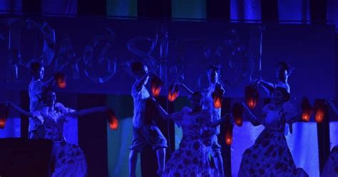 folk dance pandanggo sa ilaw oasiwas