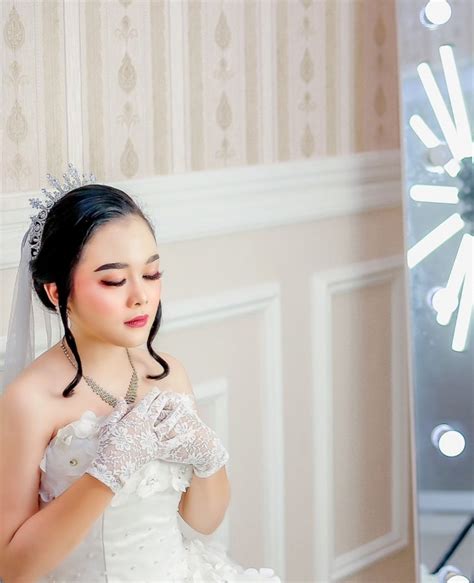 Potret Yessy Yang Gagal Nikah Gegara Sertifikat Rumah Dirias Jadi