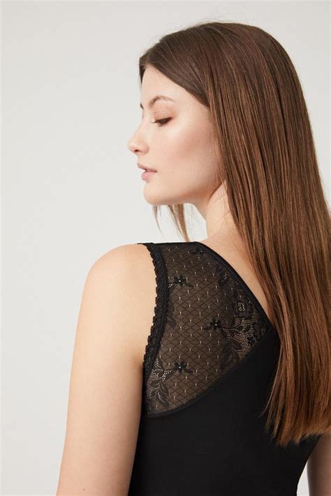 Ysabel Mora Lingerie Olijf