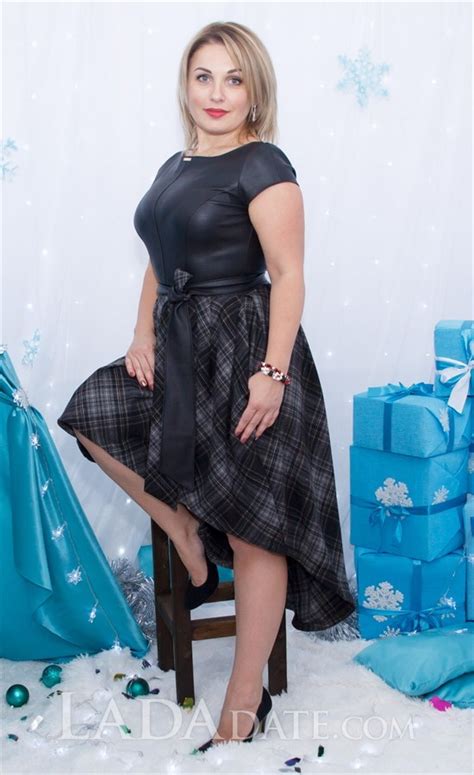 Charming Oksana 47 Y O From Evpatoria With Blonde Hair ID 755423 LadaDate