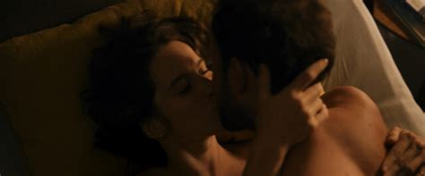 Nude video celebs Rebecca Marder nude De grandes espérances 2022
