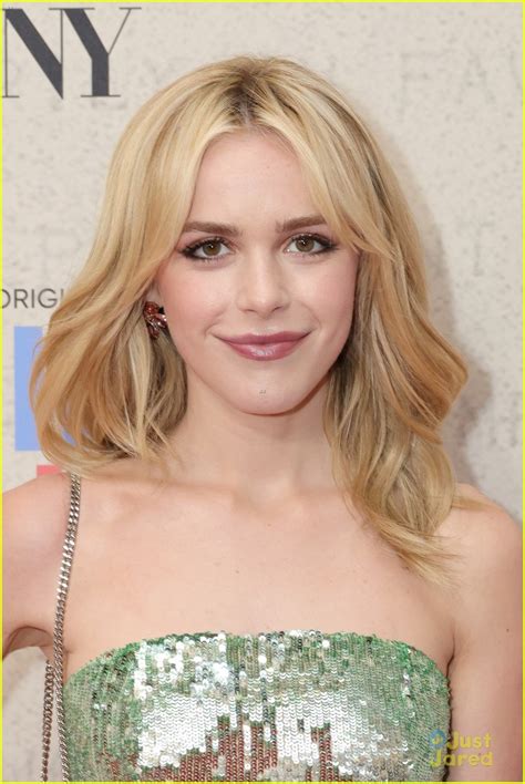 Full Sized Photo Of Kiernan Shipka Premieres New Series White House