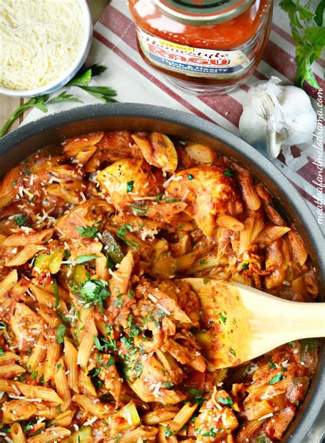 One Pot Chicken Penne Pasta with Zucchini - Meatloaf and Melodrama