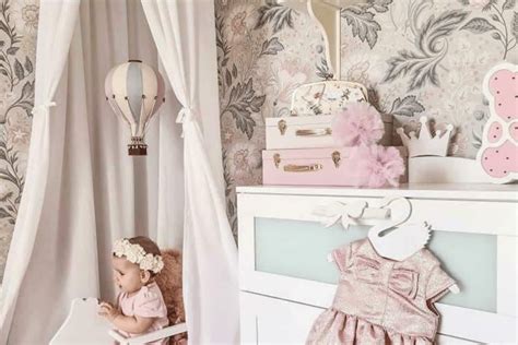 Pink Grey Hot Air Balloon Monlitcabane