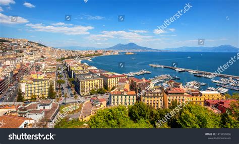 Napoli: Bilder, Stockfotos und Vektorgrafiken | Shutterstock