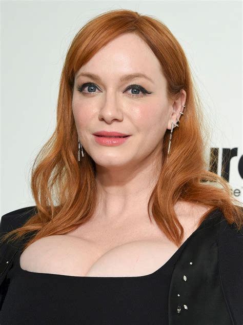 Christina Hendricks Shows Off Her Big Boobs At The Th Annual Elton