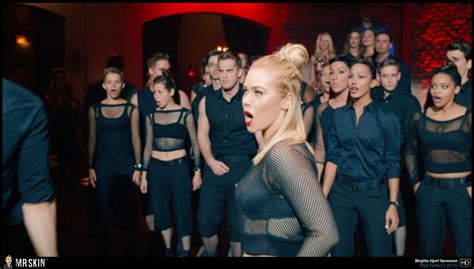 Naked Birgitte Hjort Sørensen in Pitch Perfect 2