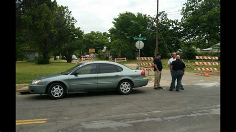 Man Shoots Girlfriend In Face Strips Naked On Nearby Roof Police Say Wkyc
