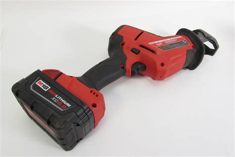 Milwaukee 2719 21 M18 Fuel 18v Lithium Ion Cordless Reciprocating Saw Kit