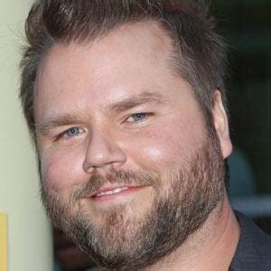 Tyler Labine - Age, Family, Bio | Famous Birthdays