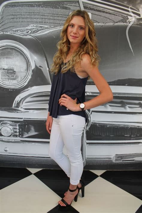 Moller Moller - a model from South Africa | Model Management