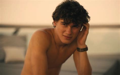 The White Lotus Here S Why Sam Nivola Almost Passed Out While Filming Viral Sex Scene