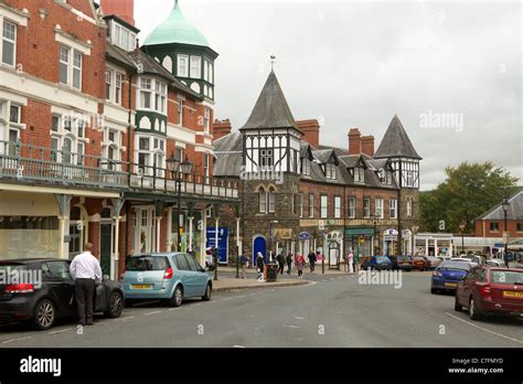 Station Crescent Llandrindod Wells Powys Wales Uk Stock Photo Alamy