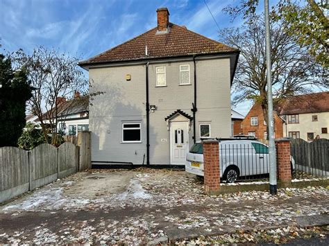 3 Bed Semi Detached House For Sale In Bennetts Castle Lane Dagenham