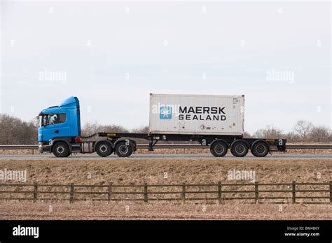 Maersk Lorry Hi Res Stock Photography And Images Alamy