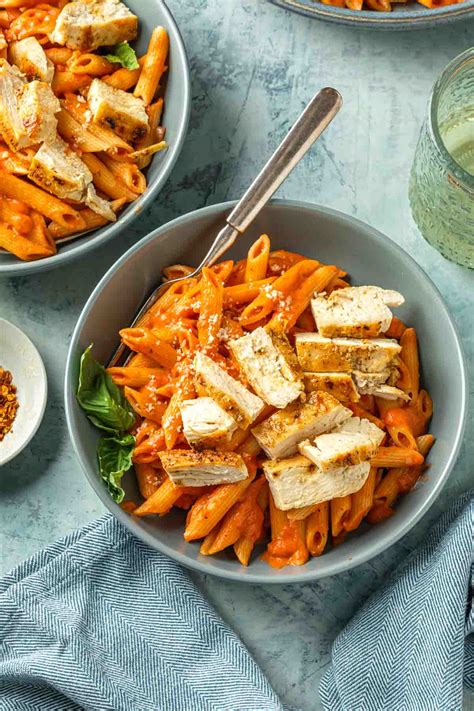 Chicken Vodka Pasta - The Pasta Twins