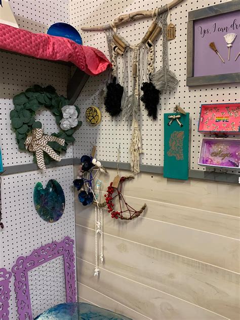 Editors explain how lagniappe mobile covers the gulf coast region