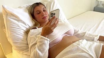 Shh No Digas Nada Su Padrastro Se Folla A Su Hijastra XVIDEOS