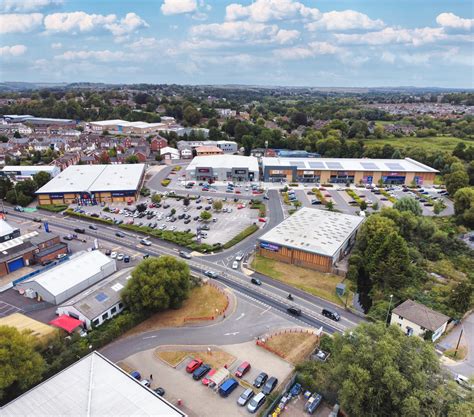 Altrincham retail park stores announce massive summer sales 33
