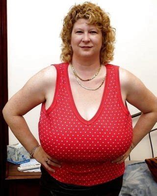 BUSTY GRANNIES ARE HOT TOO Porn Pictures XXX Photos Sex Images Page PICTOA