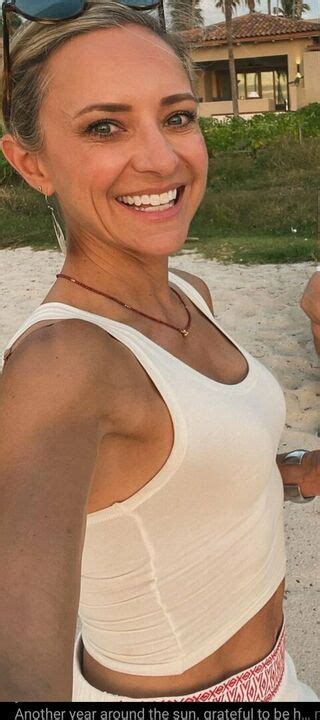 Christine Lakin Yolakin Nude OnlyFans NudoStar TV