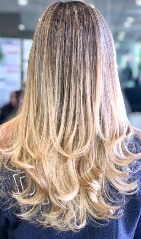 35 Best Layered Haircuts 2021 Blonde Balayage Layered Haircut
