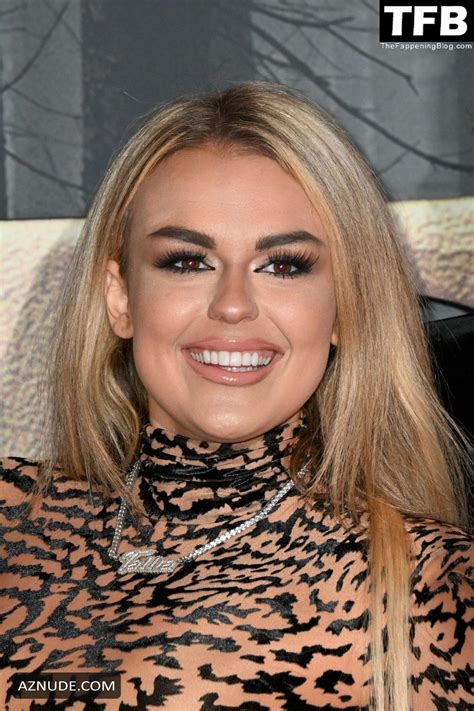 Tallia Storm Sexy Seen Showing Off Her Hot Body On The Red Carpet In