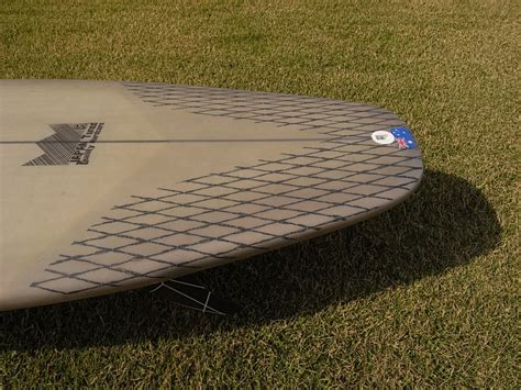 波情報 湘南 依然サイドオンショアです HPX 新たなハイパフォーマンス サーフボードクオリティーハードコア Quality Hardcore Distributions