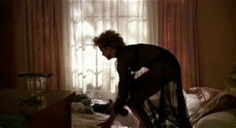 DF UL Annette Bening The Grifters Fully Nude HD 1080p Phun