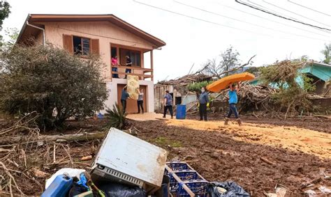 Em nova onda de temporais governador gaúcho pede apoio Geral