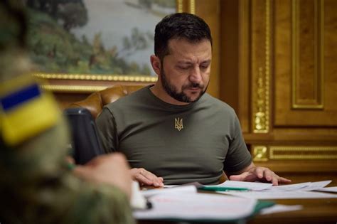 Зеленський оприлюднив декларацію за 2023 рік | Шпальта