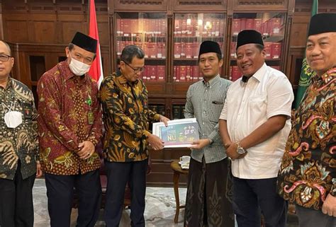 Hari Santri Dan Sumpah Pemuda Momentum Kembangkitan Kaum Santri