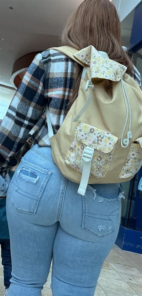 Sexxy Ass MILF In Tight Jeans Tight Jeans Forum