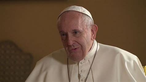 Papa Francesco è giallo sul docufilm che dice sì alle famiglie gay MeteoWeek