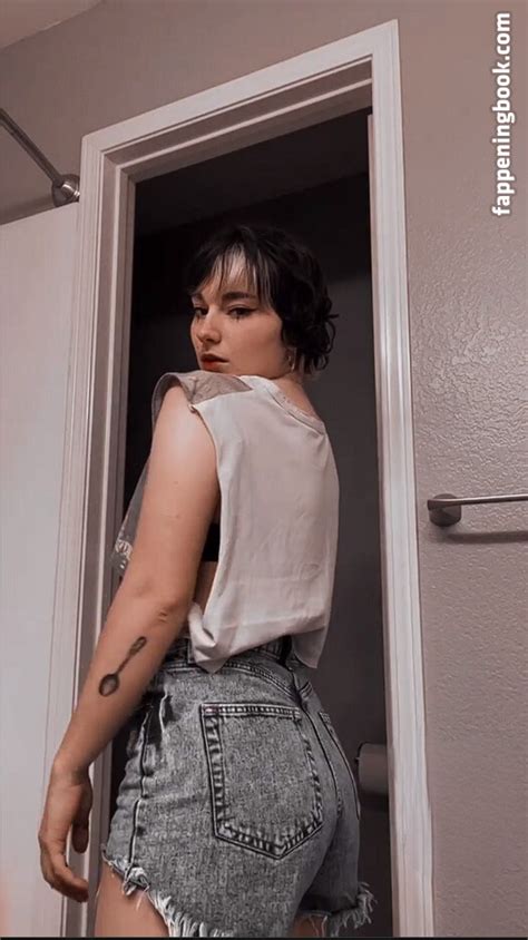 Casey Lee Williams Ladykatvonroyen Caseyleewilliams Nude OnlyFans Leaks Fappening