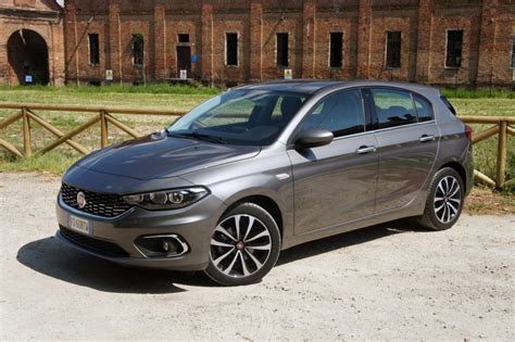 El Fiat Tipo Hatch T Jet Cv Ya Est A La Venta En Espa A Adaptado