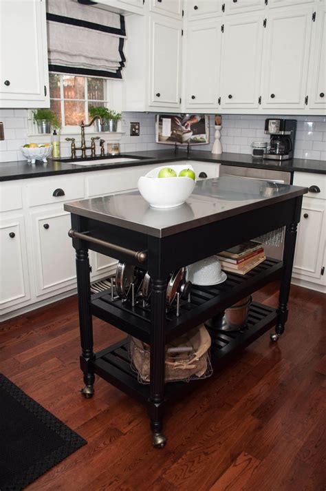 10 Types of Small Kitchen Islands on Wheels