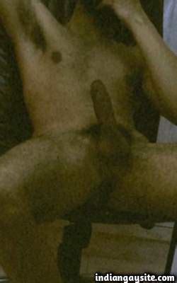 Fit Nude Hunk Exposing His Big Uncut Boner Indian Gay Site