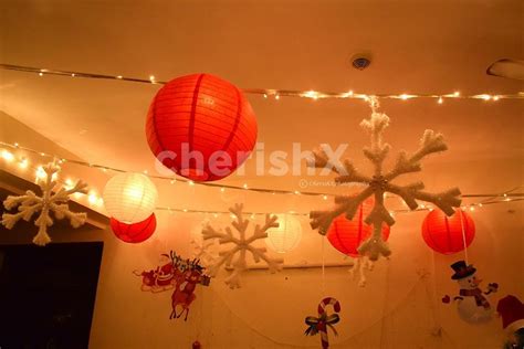 Light Up Your Home This Christmas With This Beautiful Lantern And Led