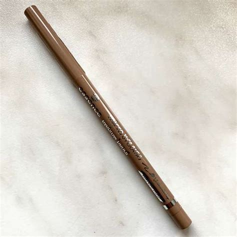 Test Augenbrauenstift Puder Creme Essence Micro Precise Eyebrow Pencil Farbe Blonde