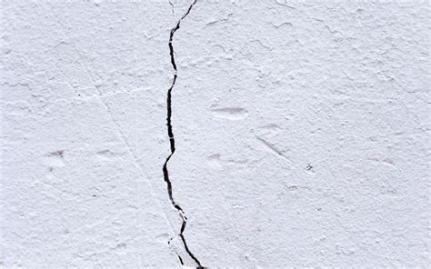 Types Of Cracks In Your Home When Should You Worry Forbes Advisor Uk