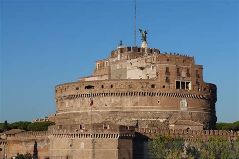 Mausoleum of Hadrian - Roman Geek