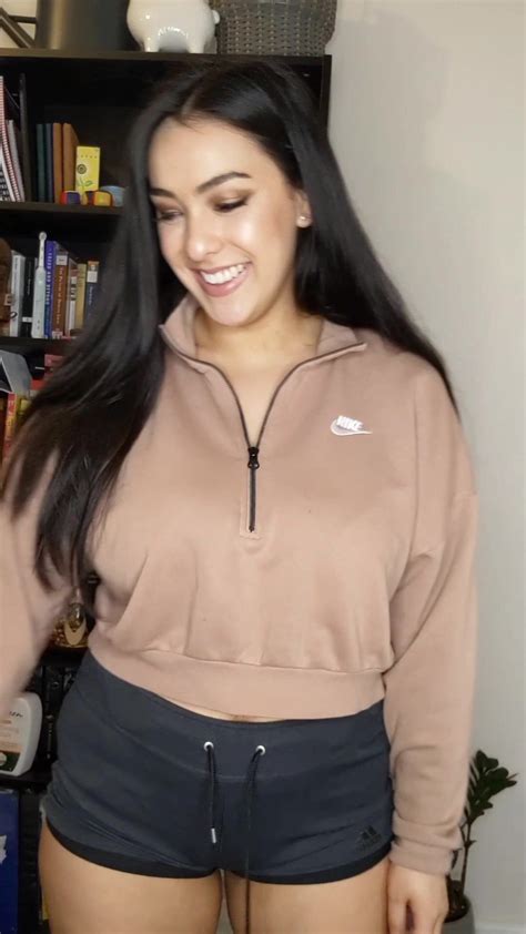 Hotties Its A Magic Show With Bouncy Boobies Porn Video Nebyda